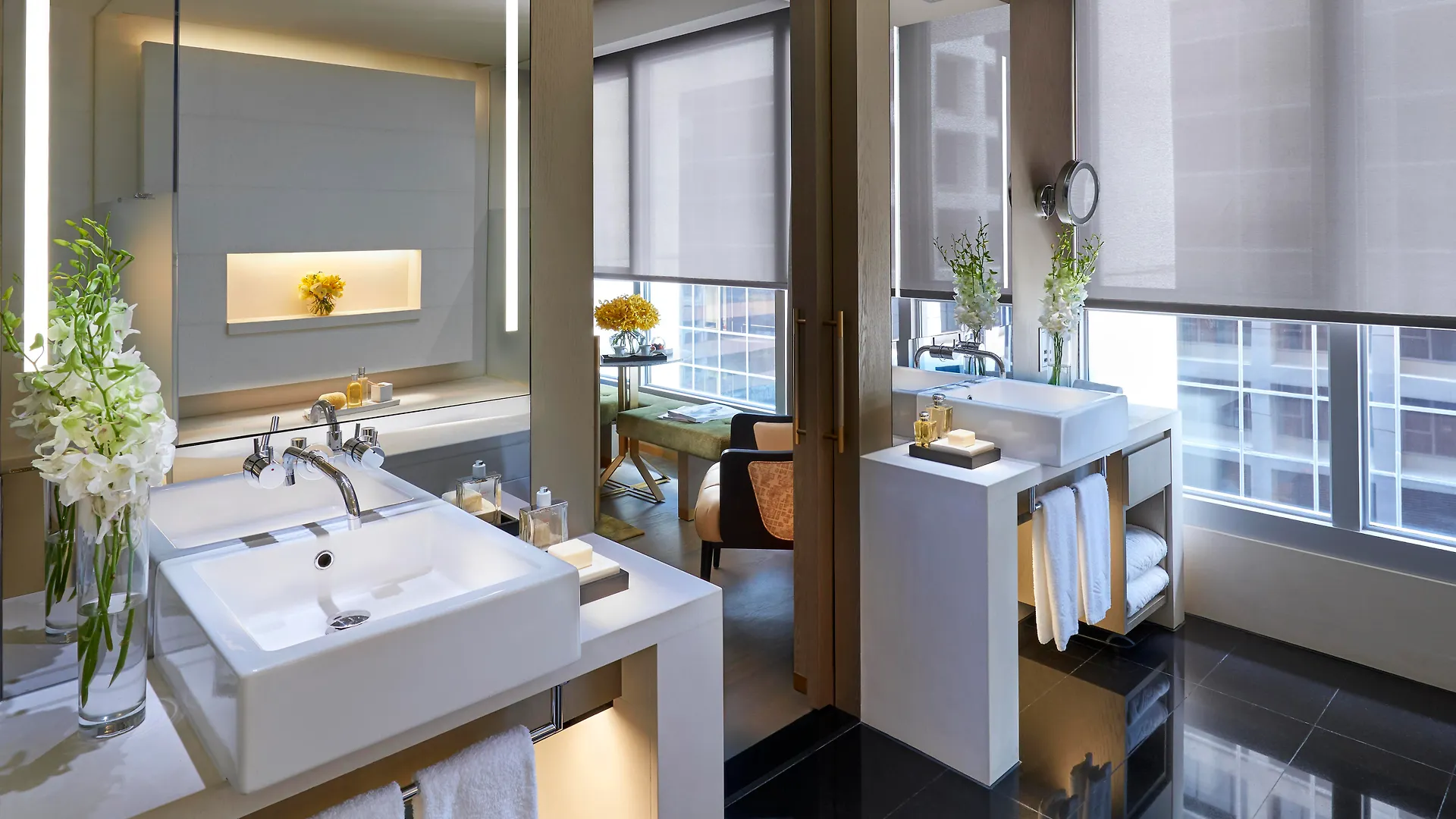 The Landmark Mandarin Oriental Hong Kong Hotel