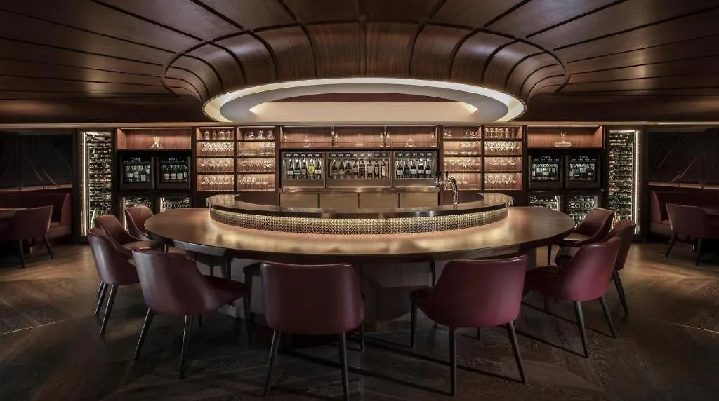 The Landmark Mandarin Oriental Hong Kong