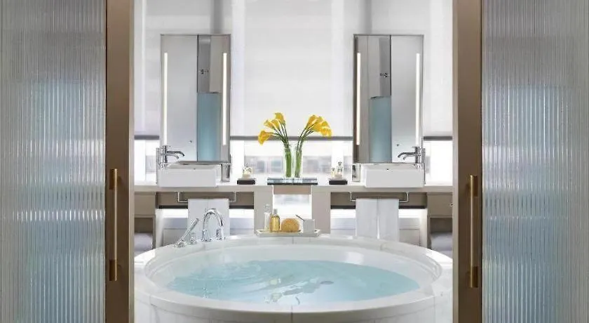The Landmark Mandarin Oriental Hong Kong