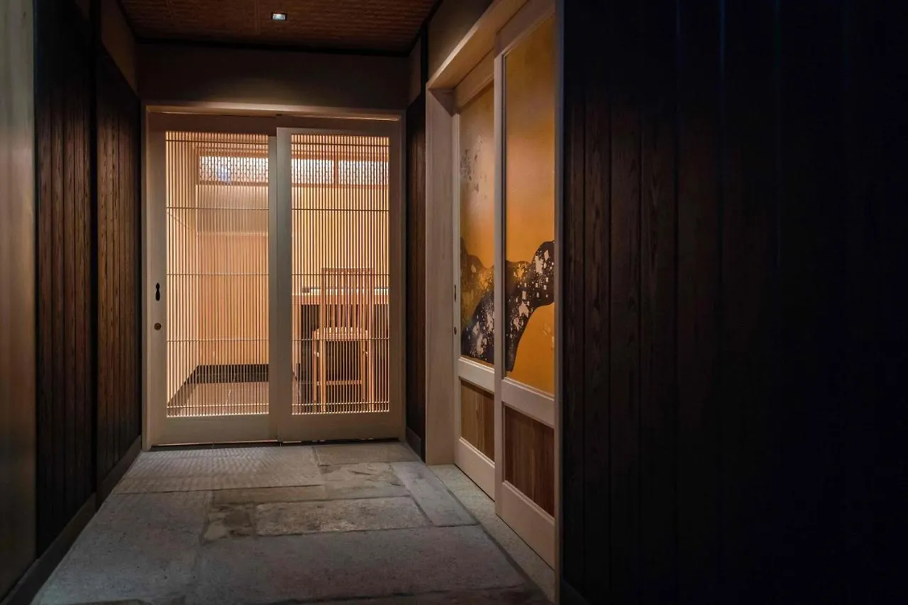 The Landmark Mandarin Oriental Hong Kong Hotel